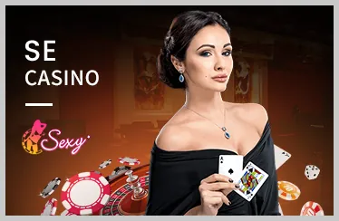 Hình ảnh người chơi trải nghiệm slot game thực tế ảo (VR) với kính VR